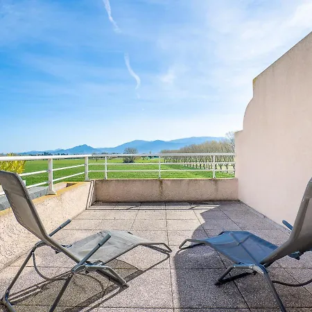 Les Embruns-13 By Interhome *