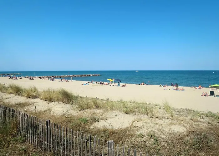 Les Embruns-13 By Interhome *